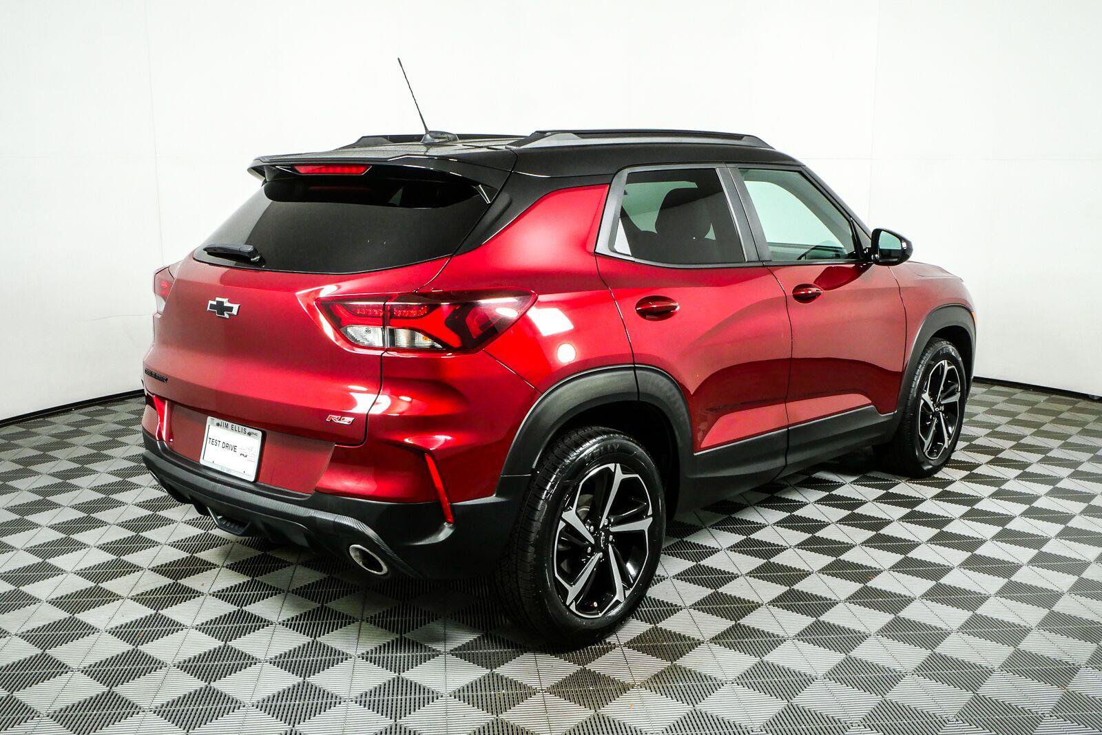 Used 2022 Chevrolet TrailBlazer RS FWD image 3