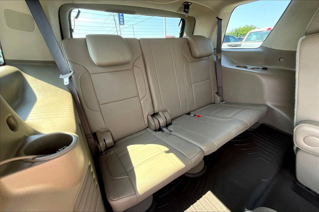 Used 2019 Chevrolet Tahoe Premier AWD/4WD image 30