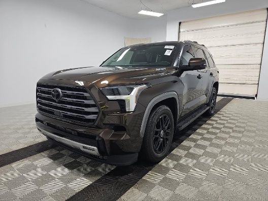 Used 2024 Toyota Sequoia Limited AWD/4WD image 1