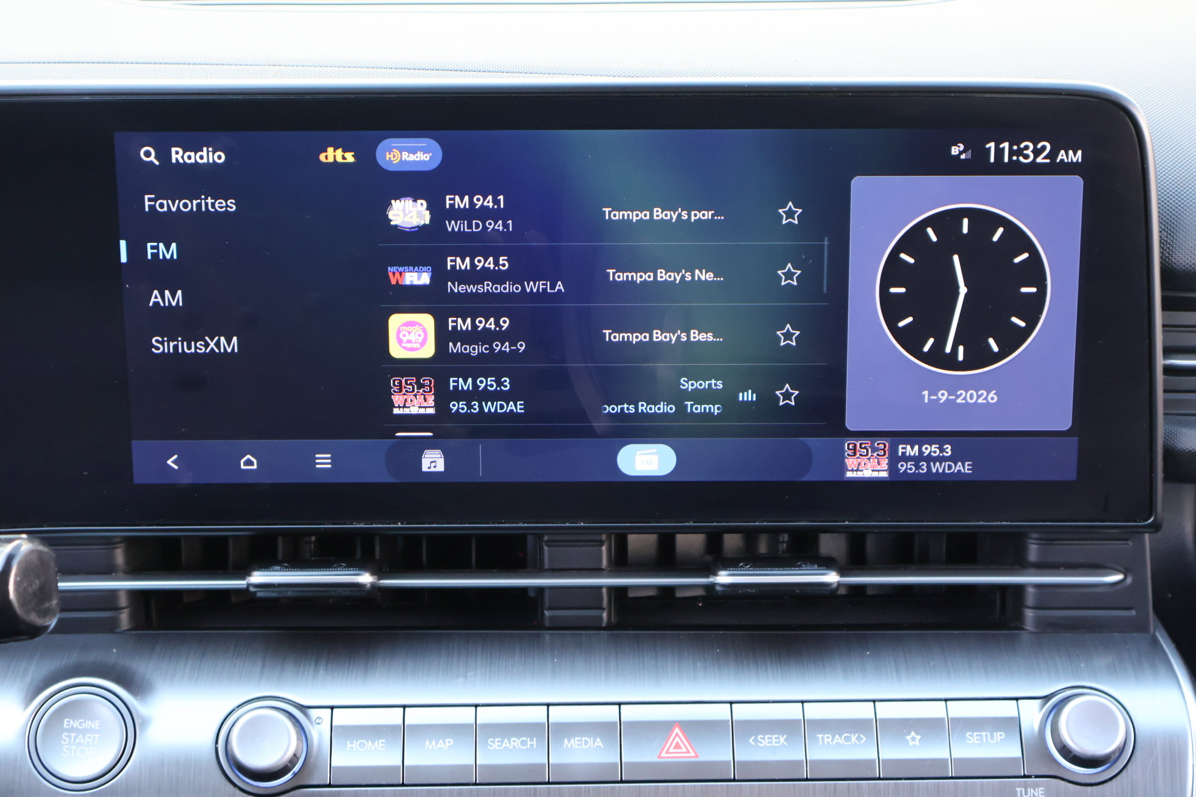 Used 2024 Hyundai Kona SE image 3