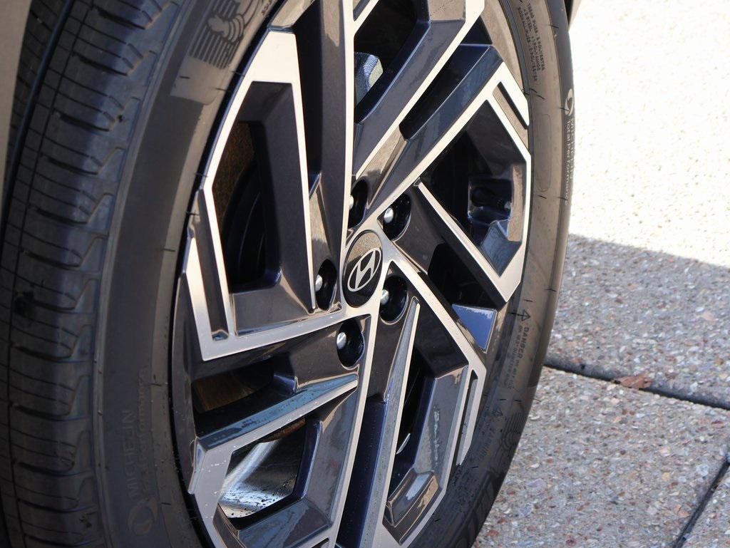 New 2026 Hyundai Tucson Limited w/ Tow & Go Package image 42