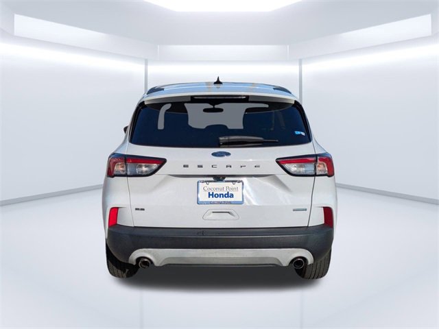 Used 2020 Ford Escape SE image 5