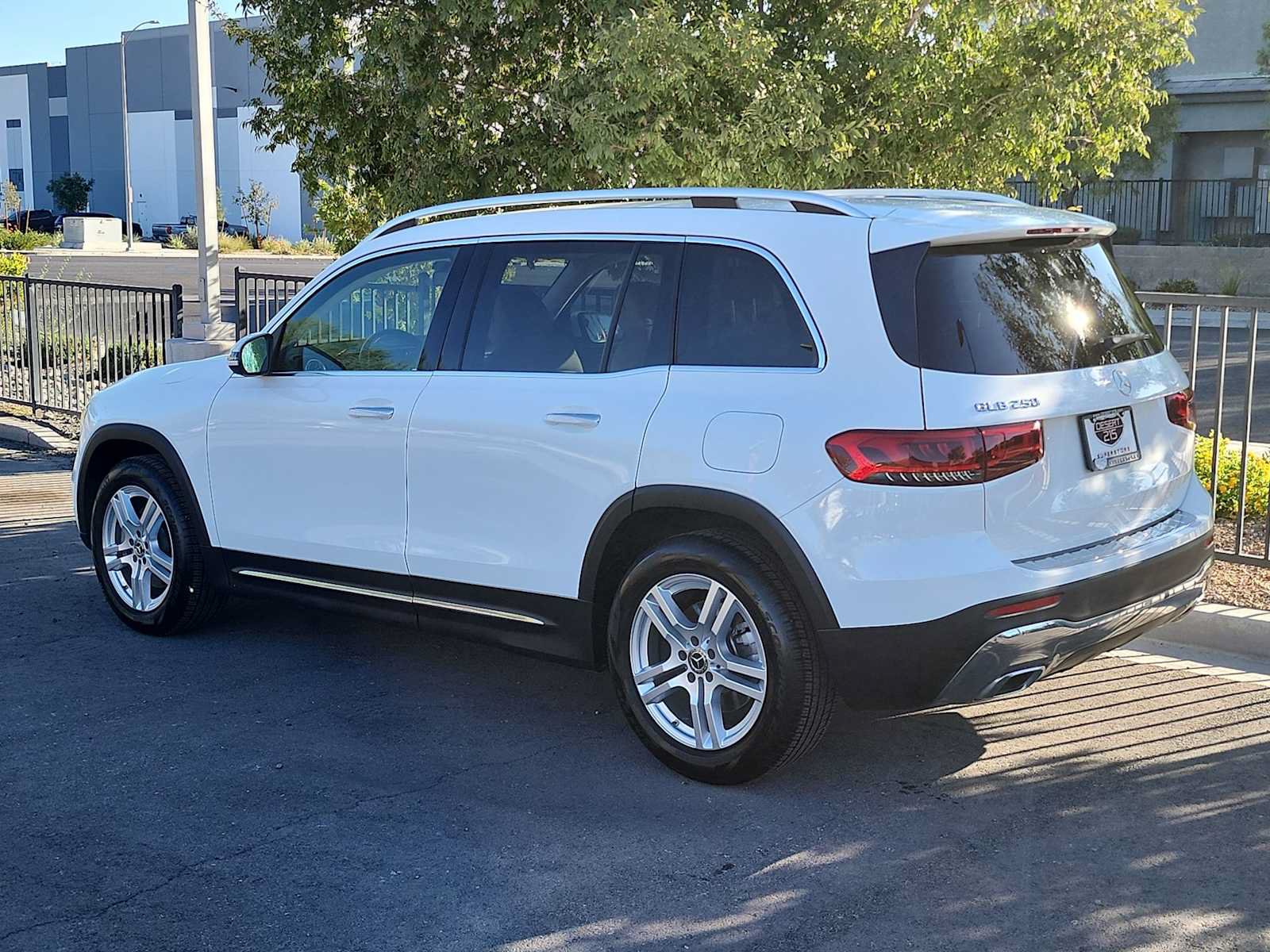 Used 2020 Mercedes-Benz GLB 250 image 6