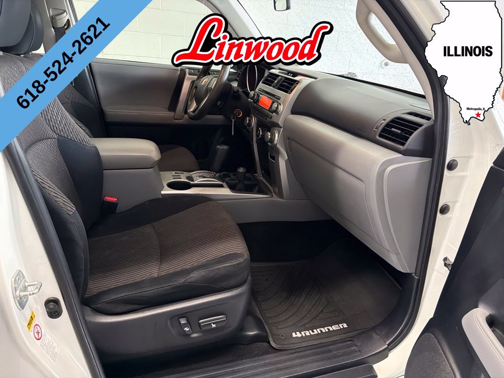Used 2010 Toyota 4Runner SR5 w/ Convenience Pkg AWD/4WD image 8