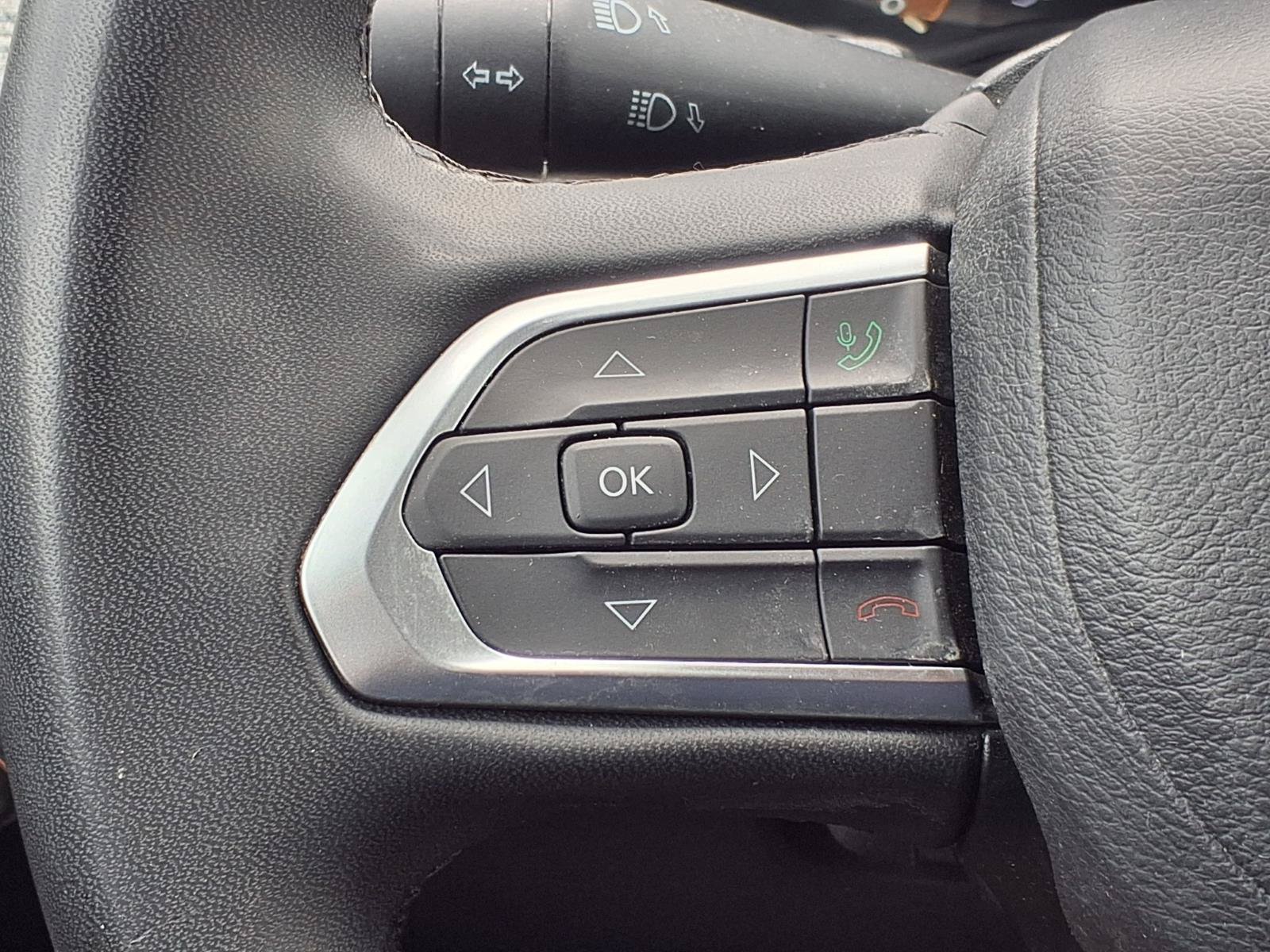 Used 2024 Jeep Compass Latitude AWD/4WD image 12
