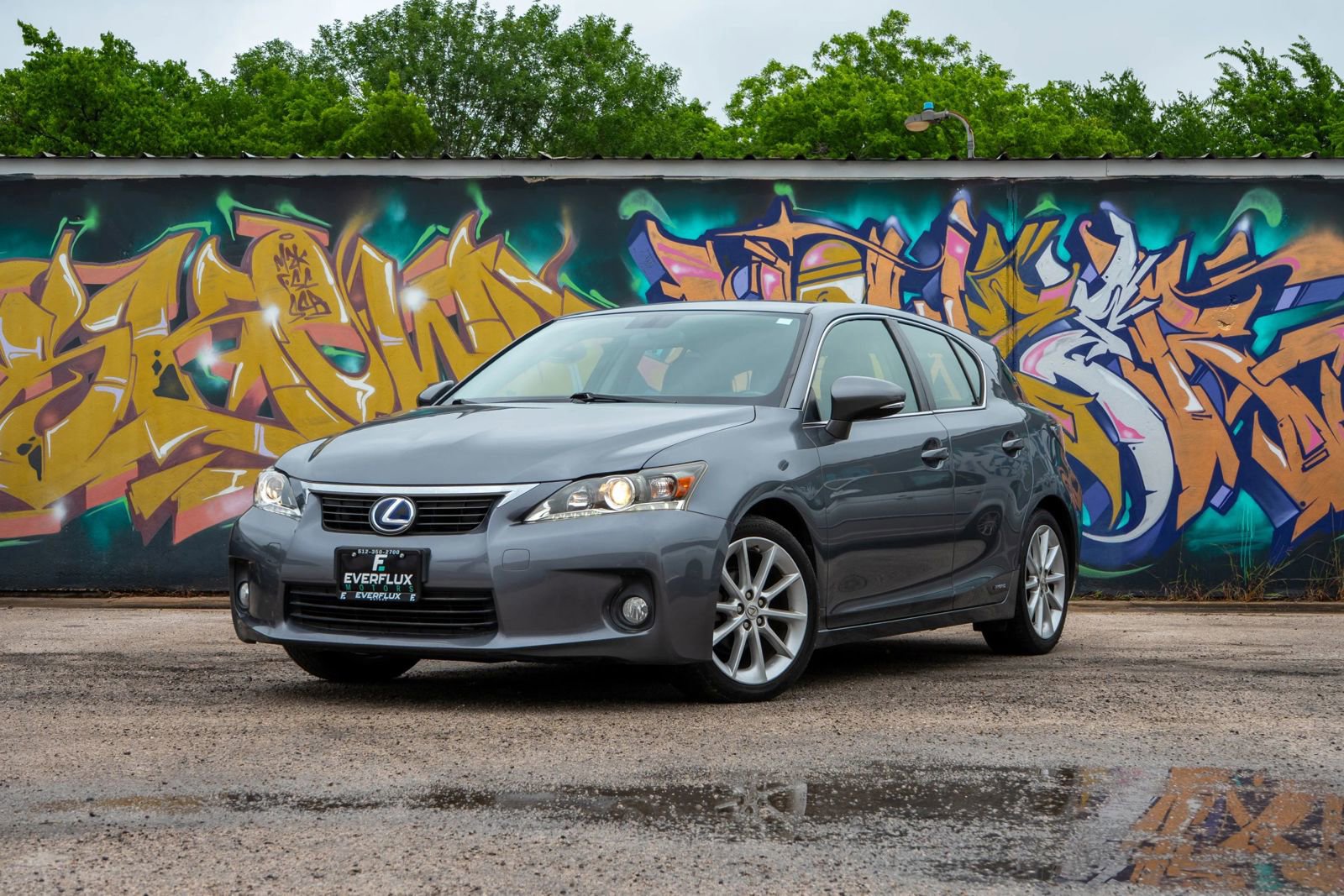 Used 2012 Lexus CT 200h Premium FWD image 2