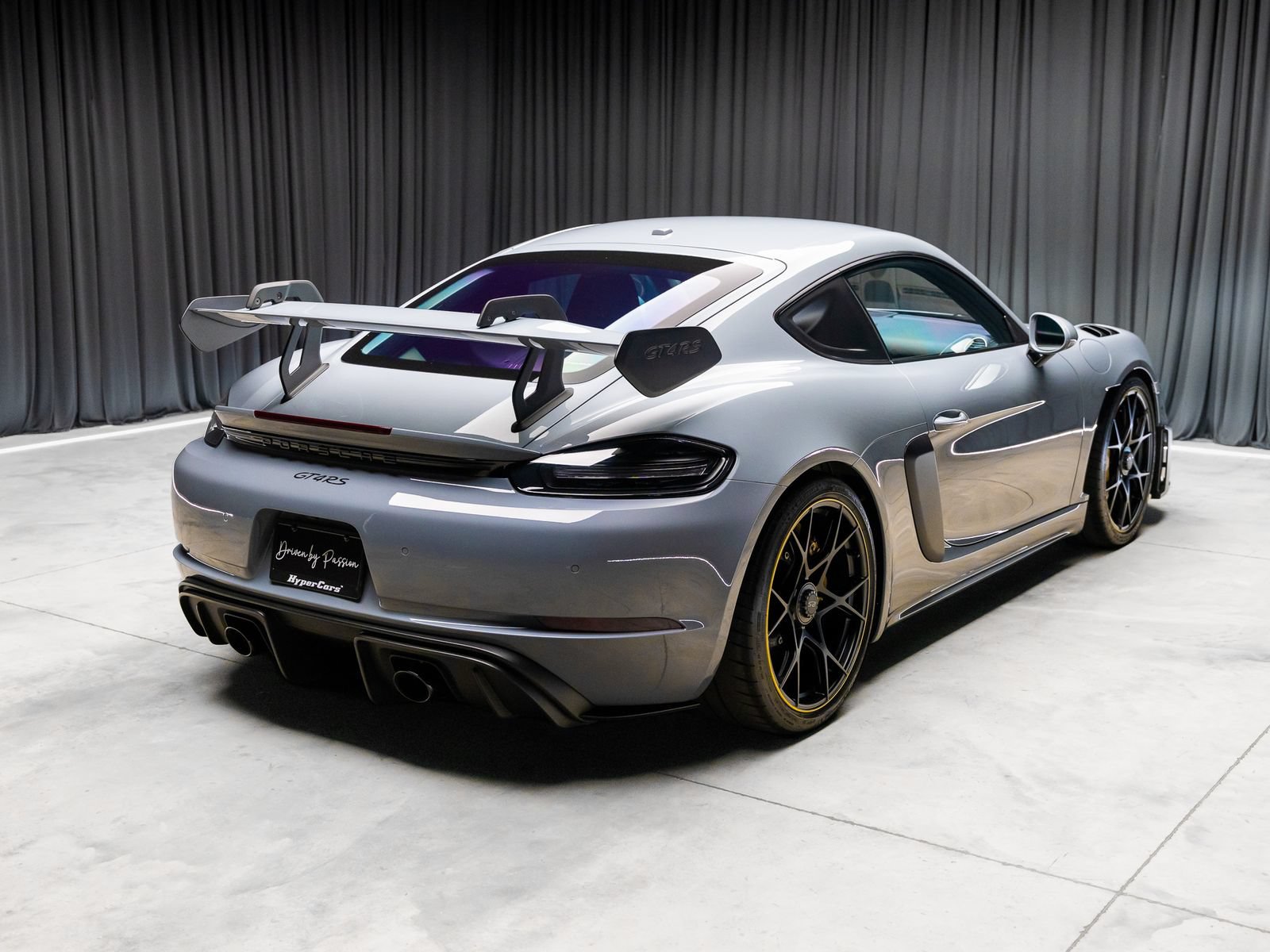 Used 2024 Porsche 718 Cayman GT4 RS w/ Accent Package Logos RWD image 35