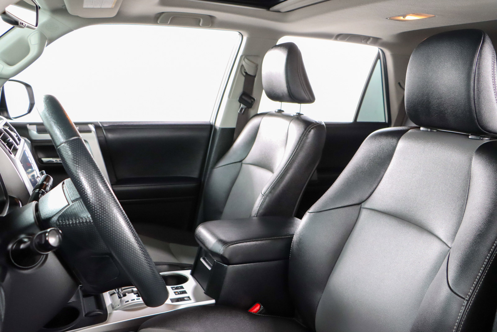 Used 2023 Toyota 4Runner SR5 Premium w/ Moonroof Package image 25