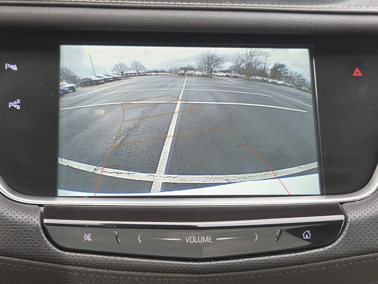 Used 2018 Cadillac XT5 Premium Luxury w/ Driver Assist Package image 10