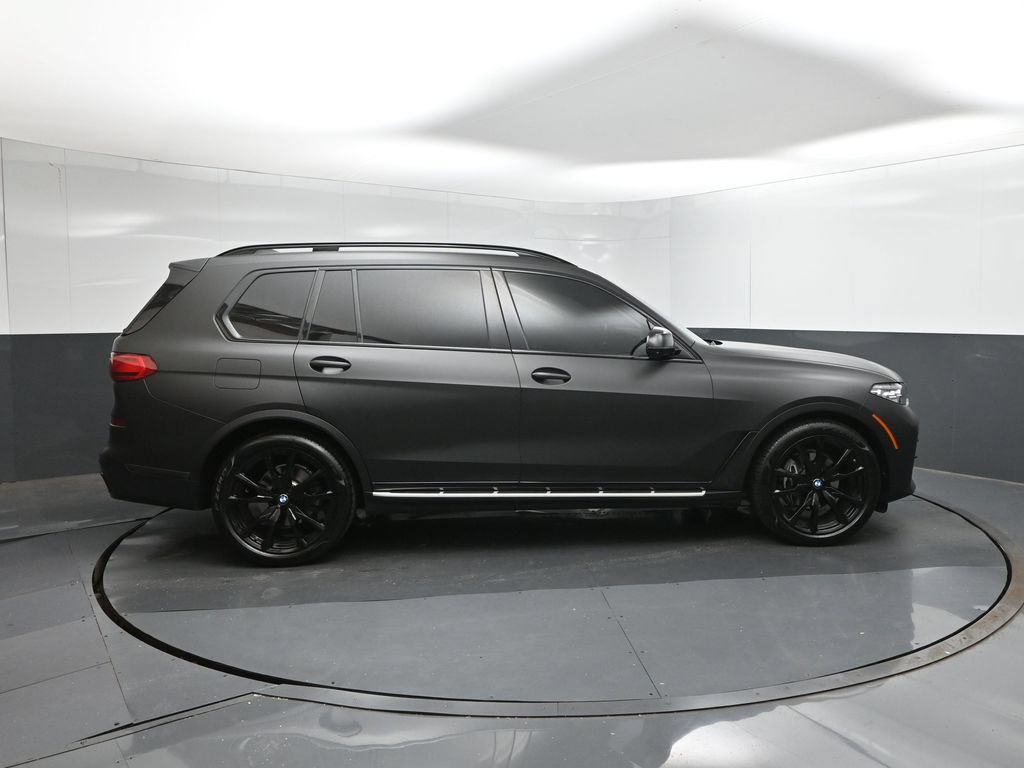 Used 2021 BMW X7 xDrive40i w/ M Sport Package AWD/4WD image 11