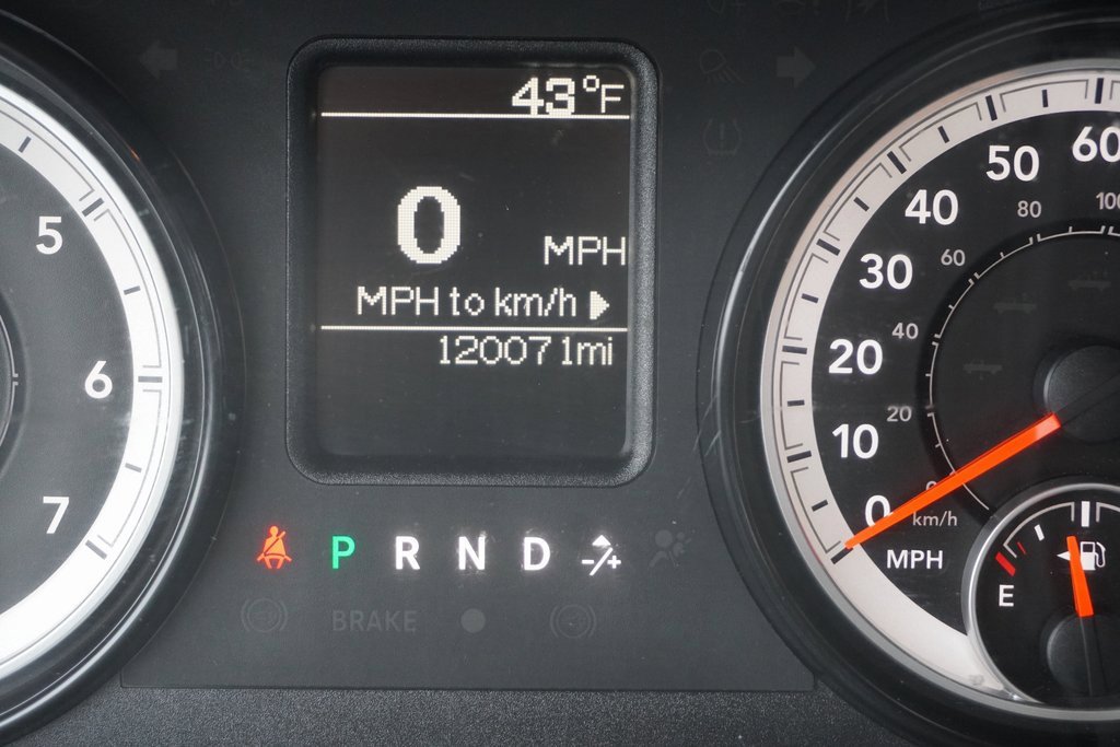 Used 2015 RAM 1500 ST w/ SXT Appearance Group image 14