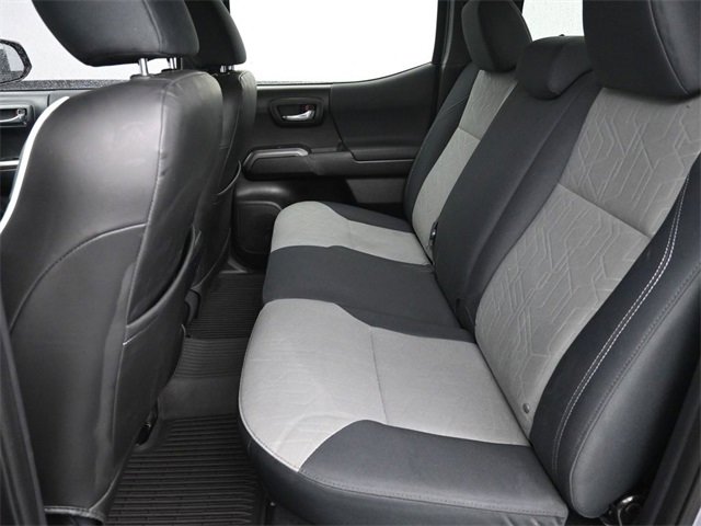 Used 2021 Toyota Tacoma TRD Off-Road image 14