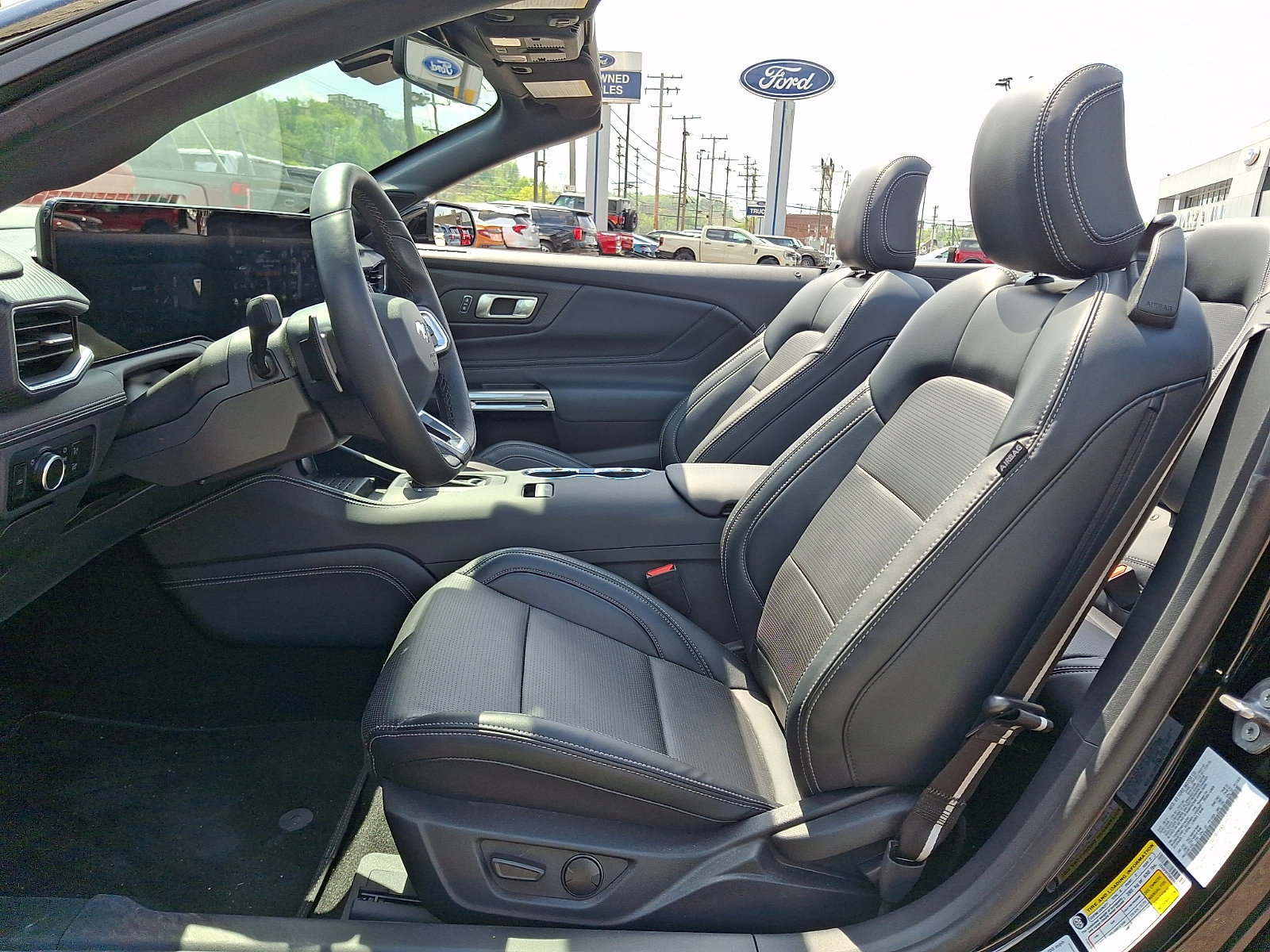 Used 2024 Ford Mustang GT Premium RWD image 13