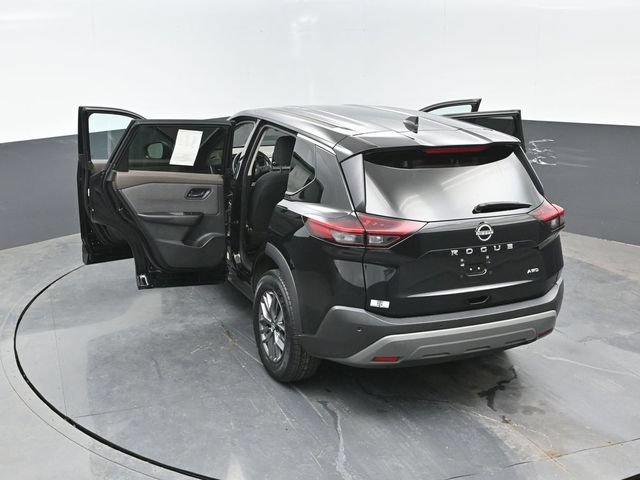 Used 2023 Nissan Rogue S AWD/4WD image 22
