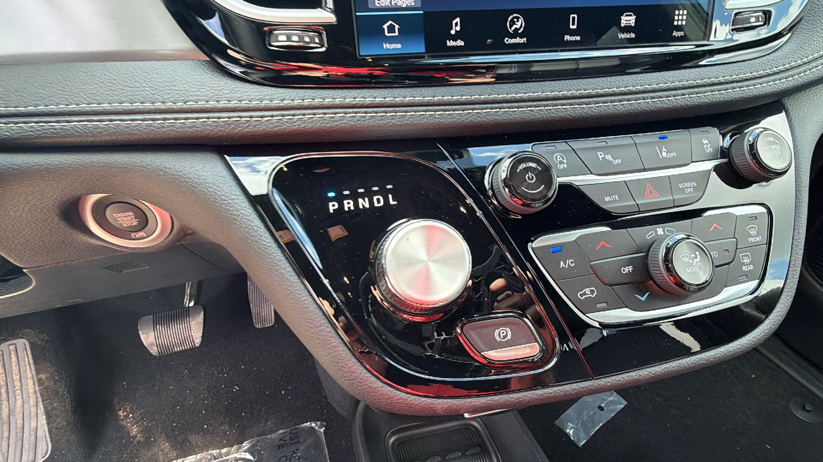 New 2026 Chrysler Pacifica Select FWD image 26