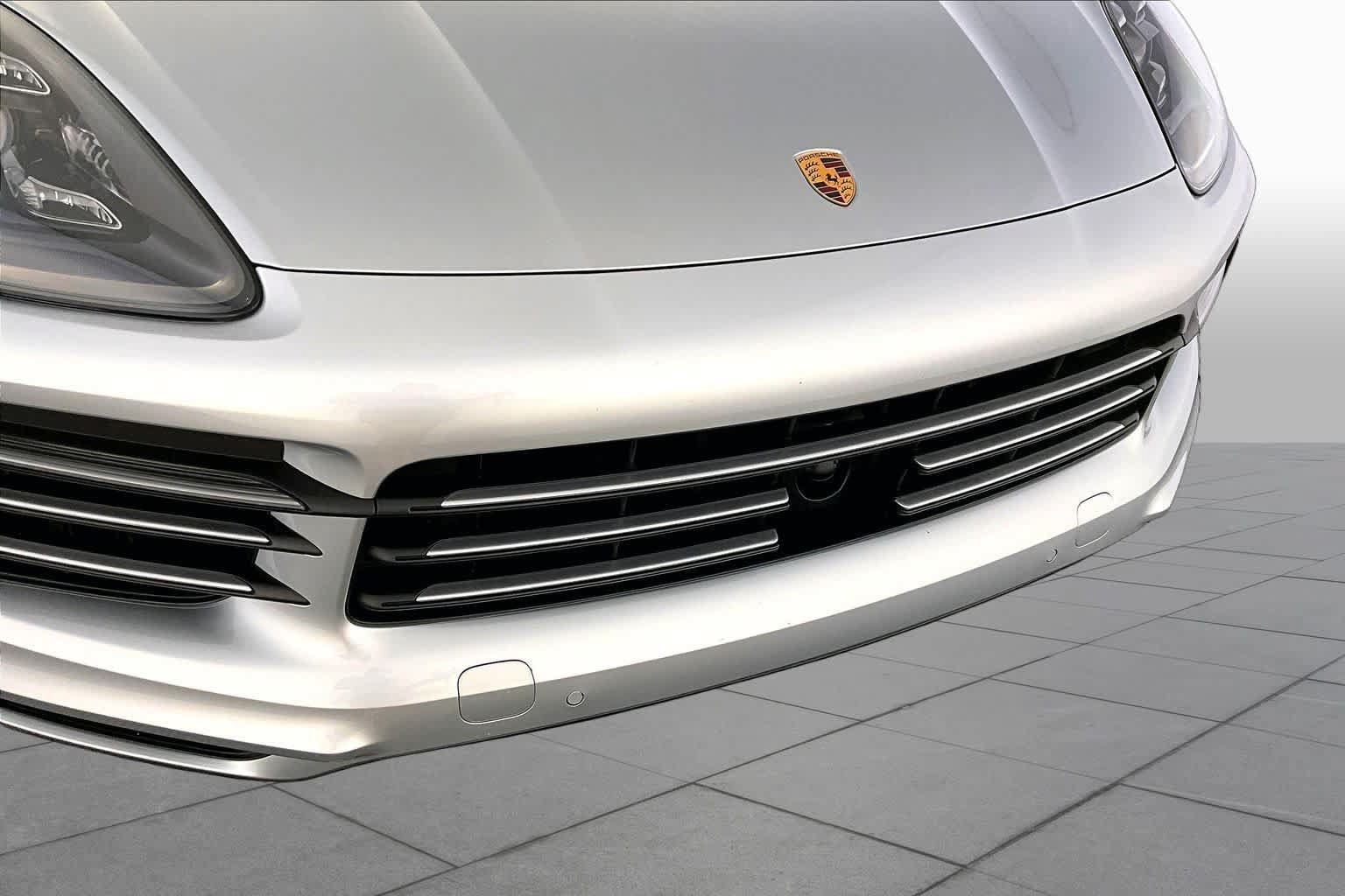 Used 2019 Porsche Cayenne S AWD/4WD image 32
