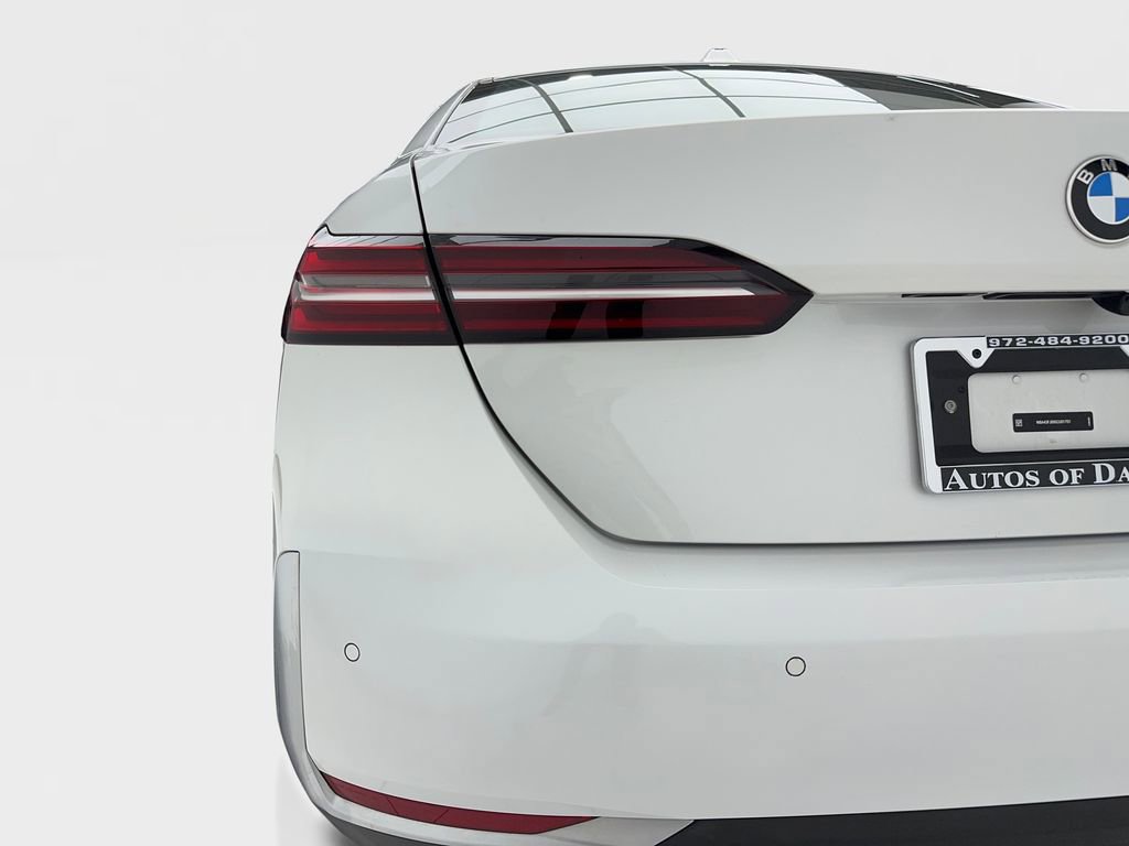 Used 2025 BMW 530i RWD image 10