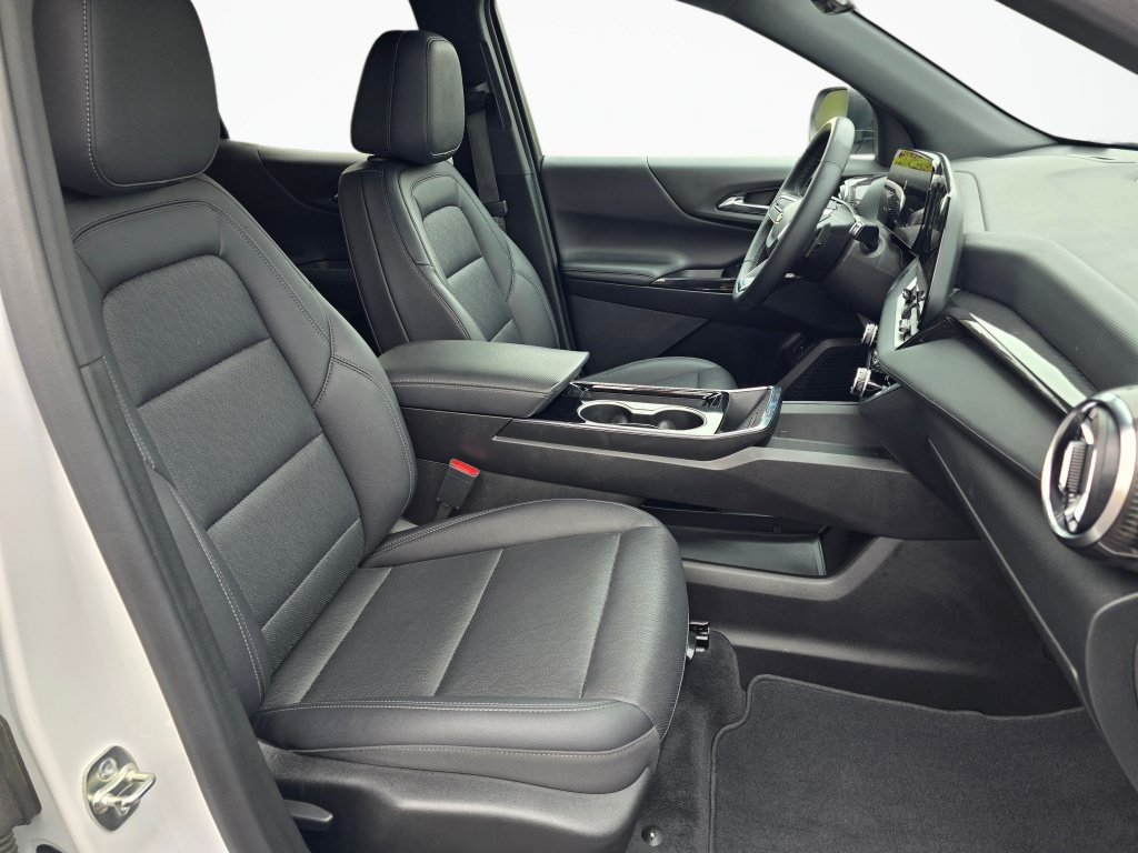 Used 2025 Chevrolet Equinox LT w/ Convenience Package II FWD image 26