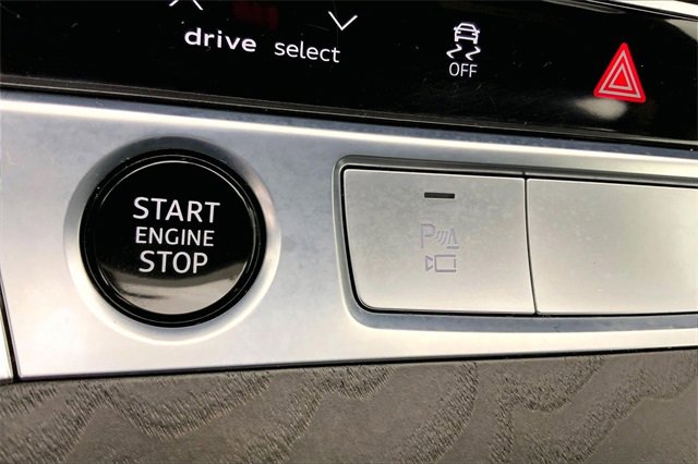 Certified 2022 Audi A6 Premium Plus w/ Premium Plus Package image 32