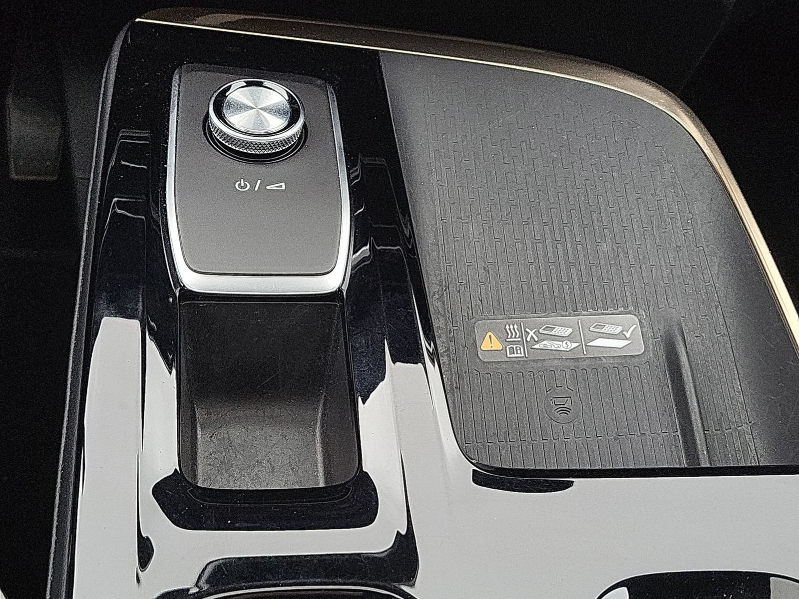 Used 2025 Buick Enclave Avenir w/ Trailering Package, 5000 lbs. FWD image 36