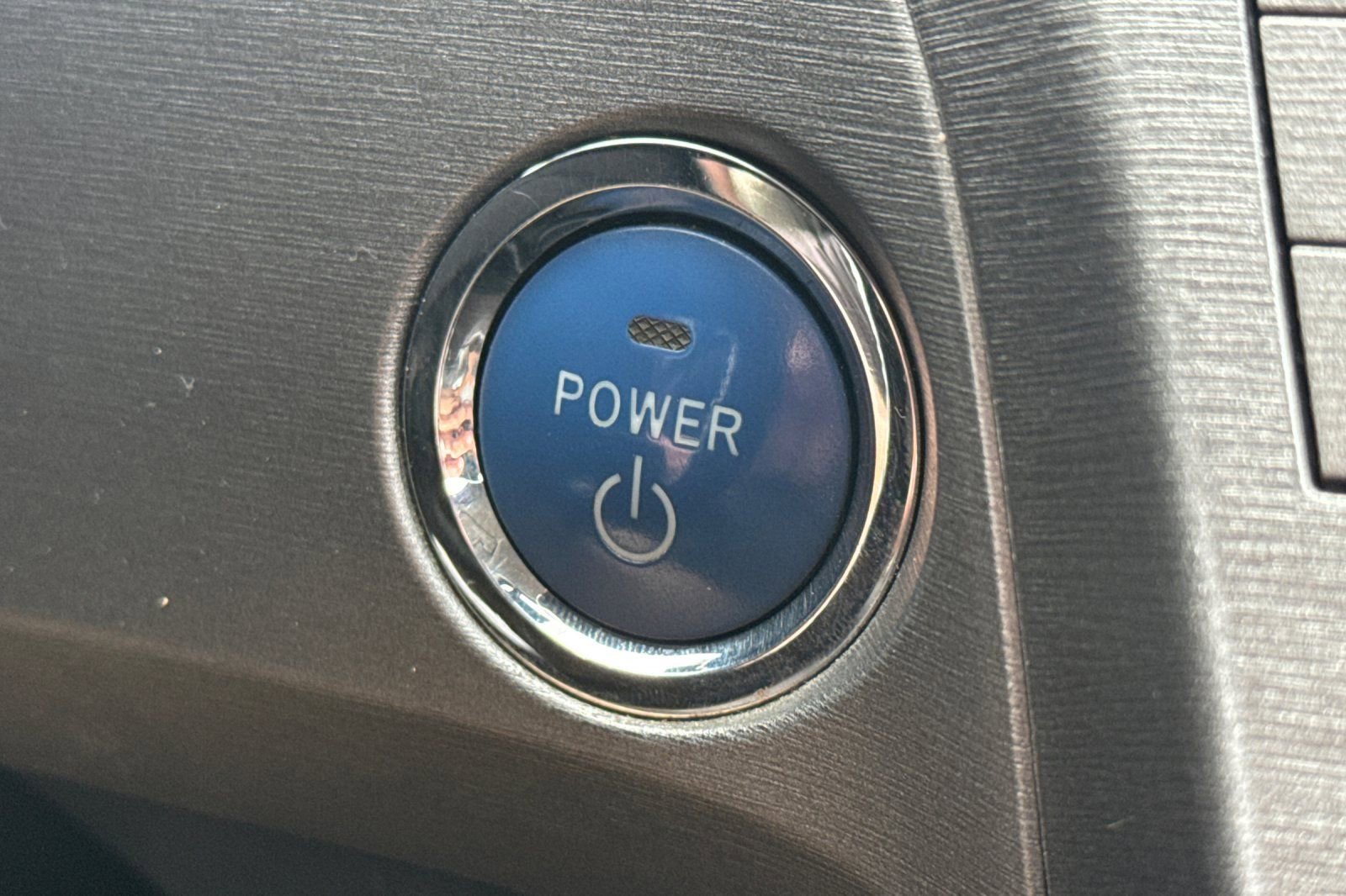 Used 2014 Toyota Prius Prime Advanced FWD image 23