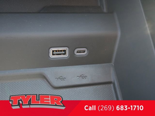 New 2026 Chevrolet Tahoe High Country w/ LPO, Illumination Package AWD/4WD image 36