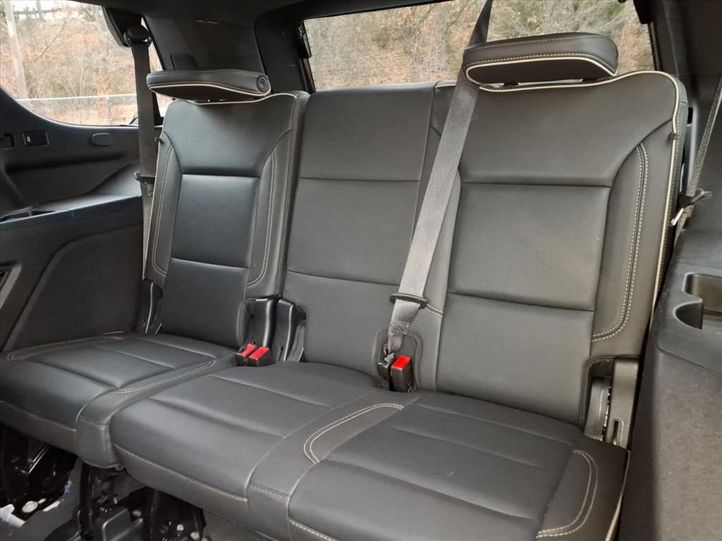 Used 2023 Chevrolet Tahoe Premier image 17