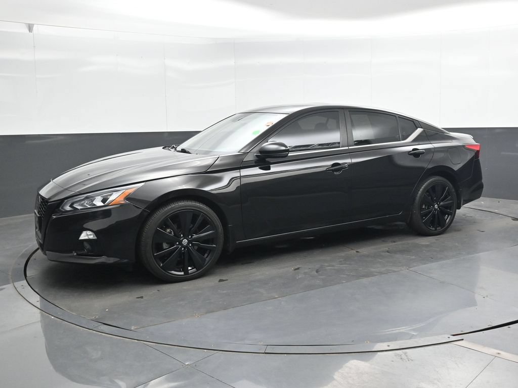 Used 2022 Nissan Altima 2.5 SR w/ Midnight Edition Package AWD/4WD image 7