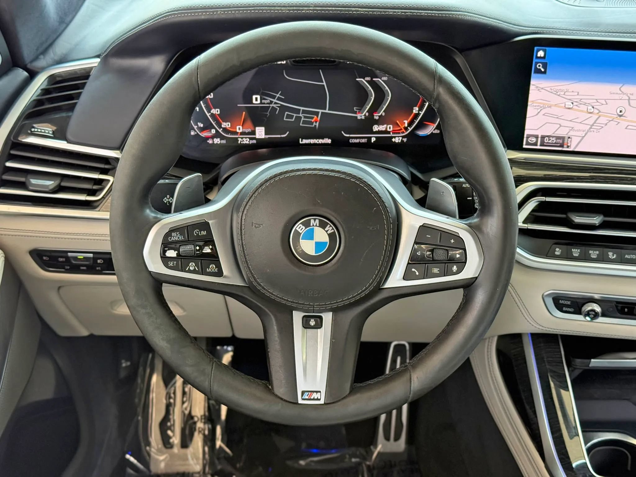 Used 2019 BMW X7 xDrive50i w/ M Sport Package AWD/4WD image 17