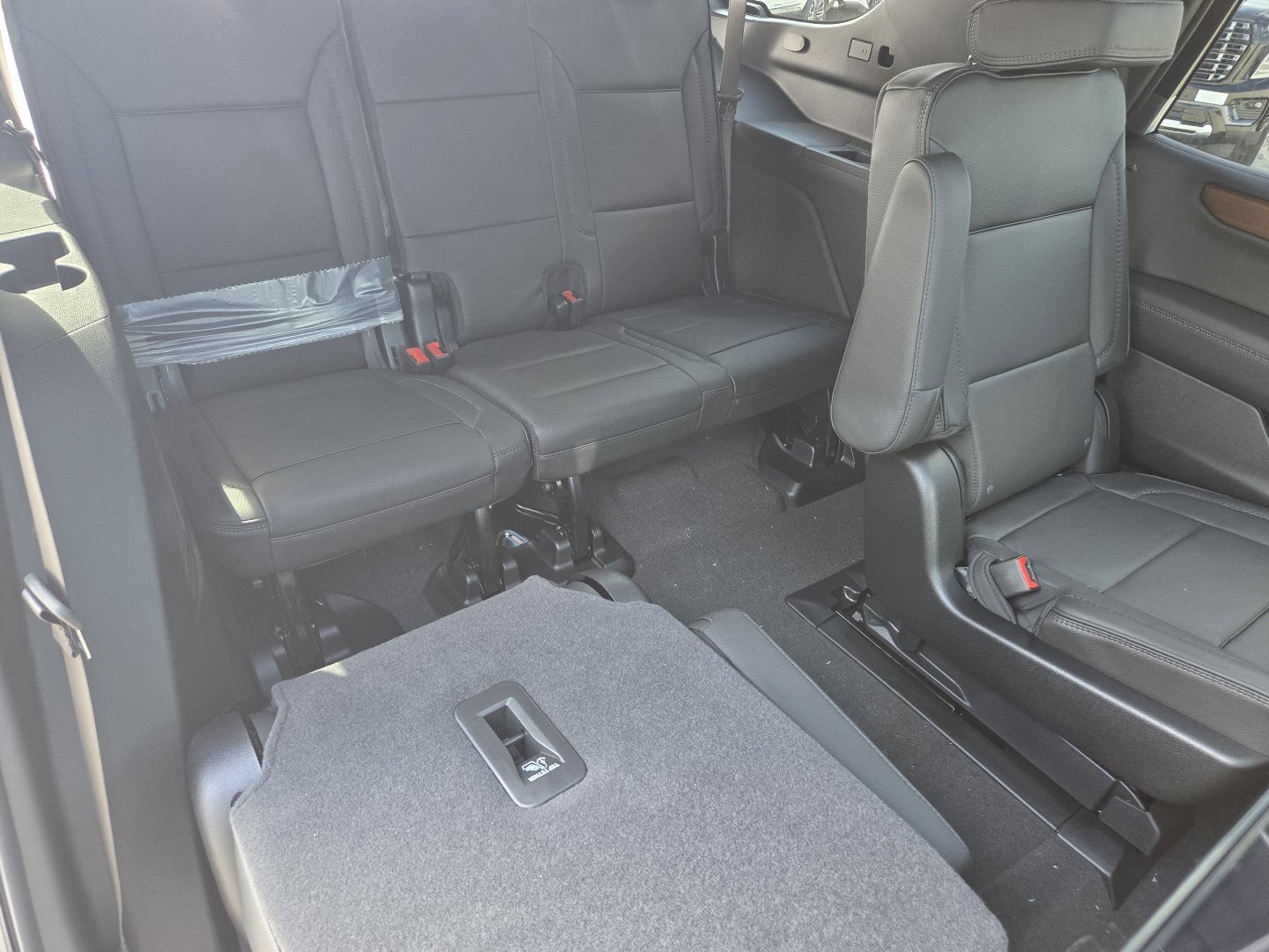 New 2026 GMC Yukon Denali w/ Denali Reserve Package AWD/4WD image 26