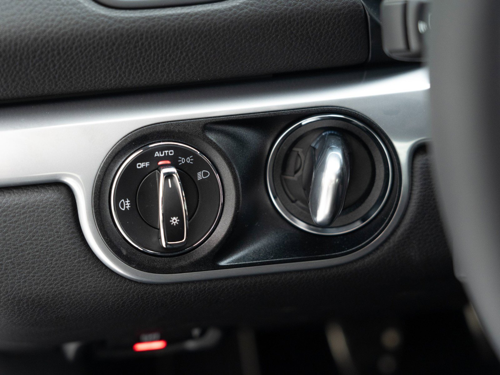 Certified 2025 Porsche 718 Cayman image 30