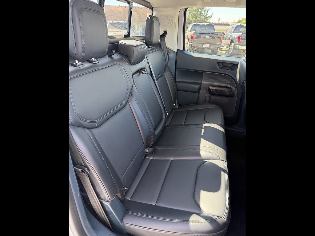Used 2024 Ford Maverick Lariat w/ Black Appearance Package FWD image 16