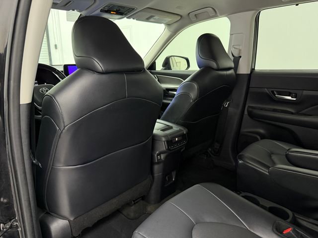 Used 2024 Toyota Grand Highlander AWD image 30