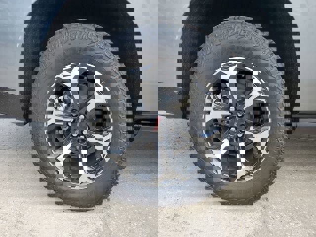 New 2026 GMC Yukon XL AT4 image 6