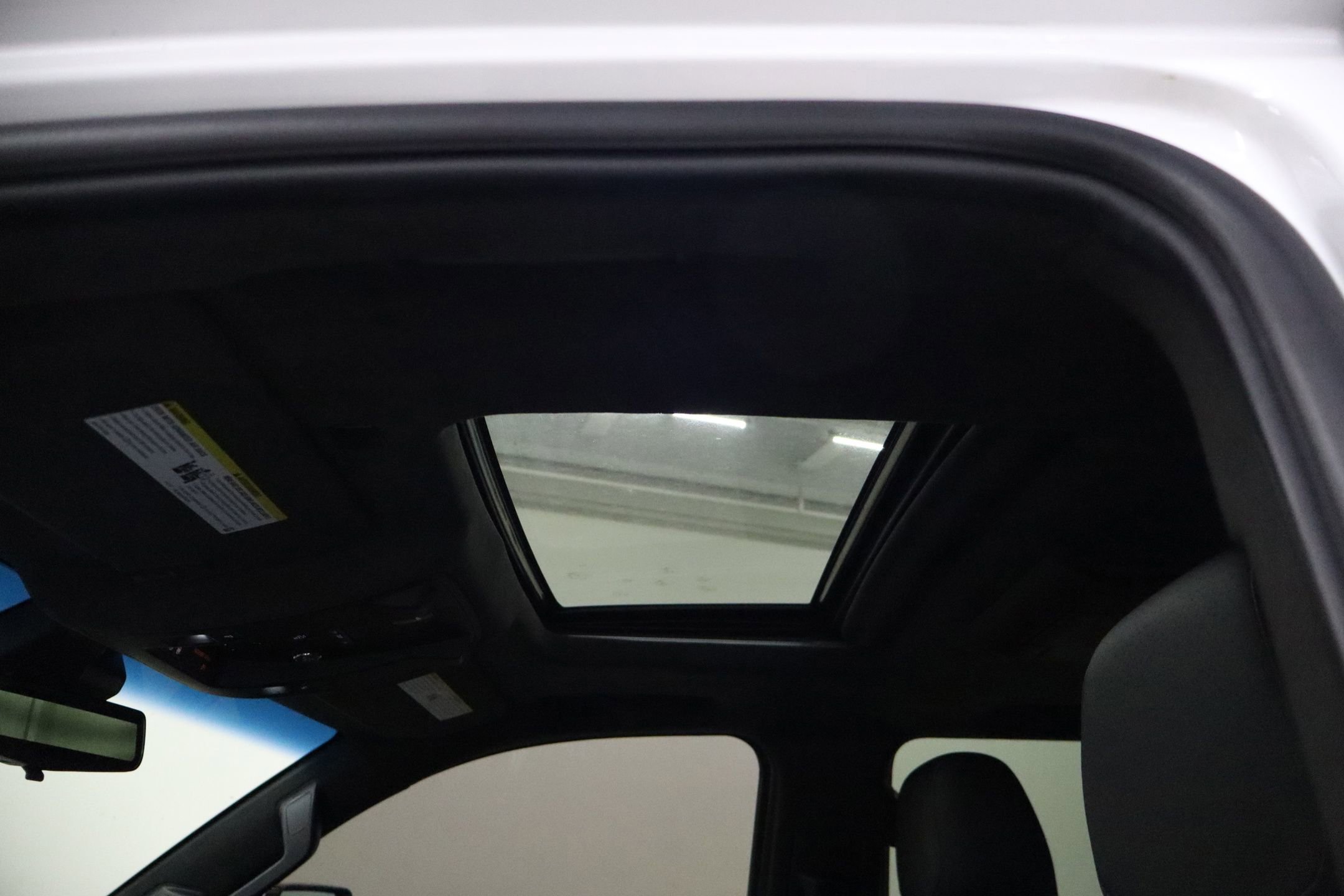 Used 2020 Cadillac Escalade Platinum image 27