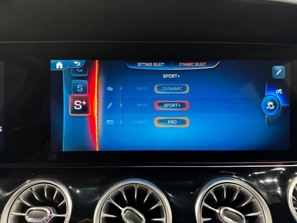 Used 2026 Mercedes-Benz AMG GT 43 w/ Driver Assistance Package image 25