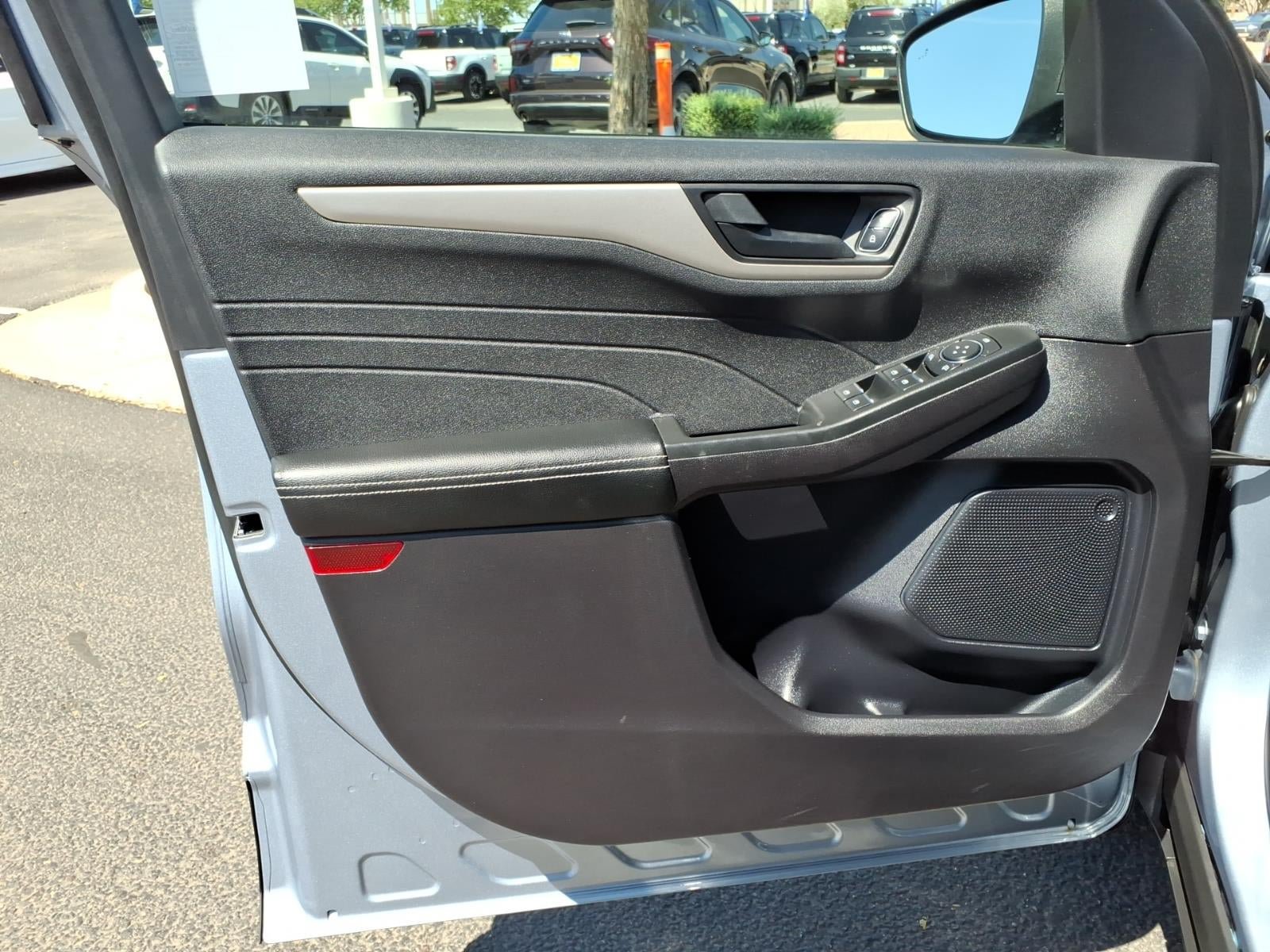 Used 2022 Ford Escape SE w/ Convenience Package FWD image 20