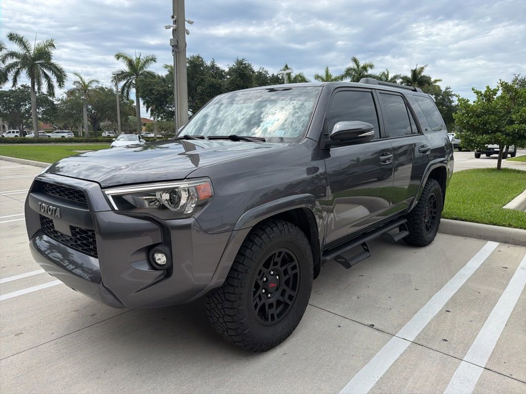 Used 2021 Toyota 4Runner SR5 Premium w/ Moonroof Package RWD image 6