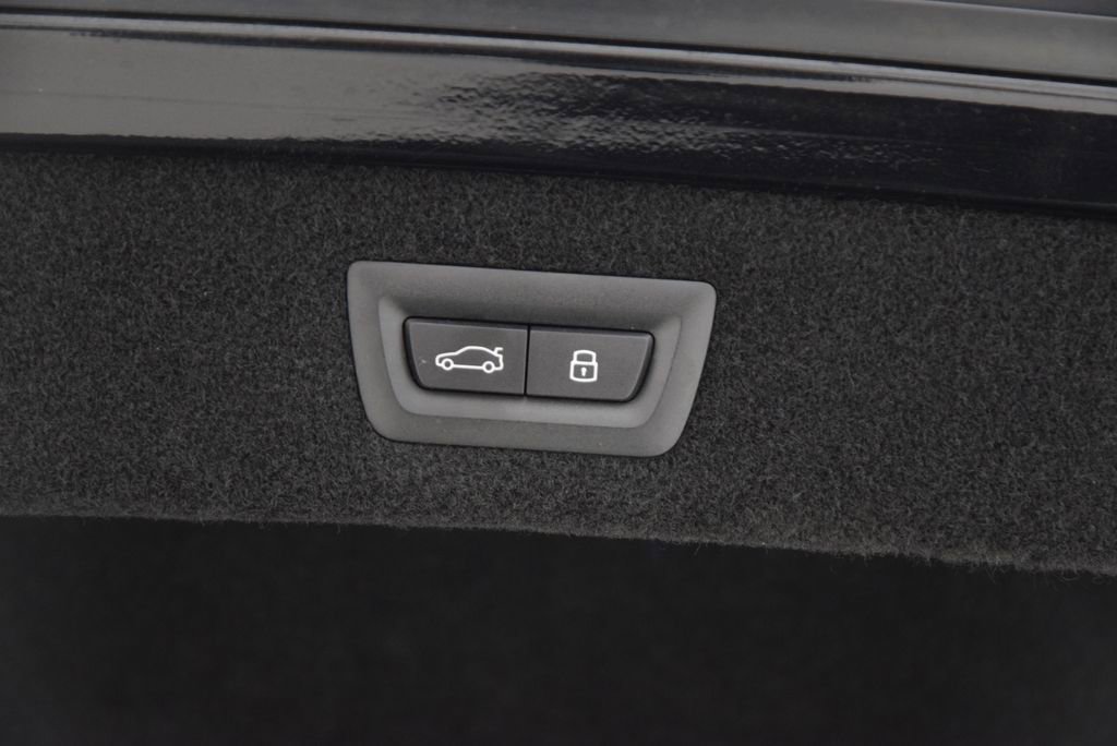 Used 2025 BMW M850i xDrive image 35