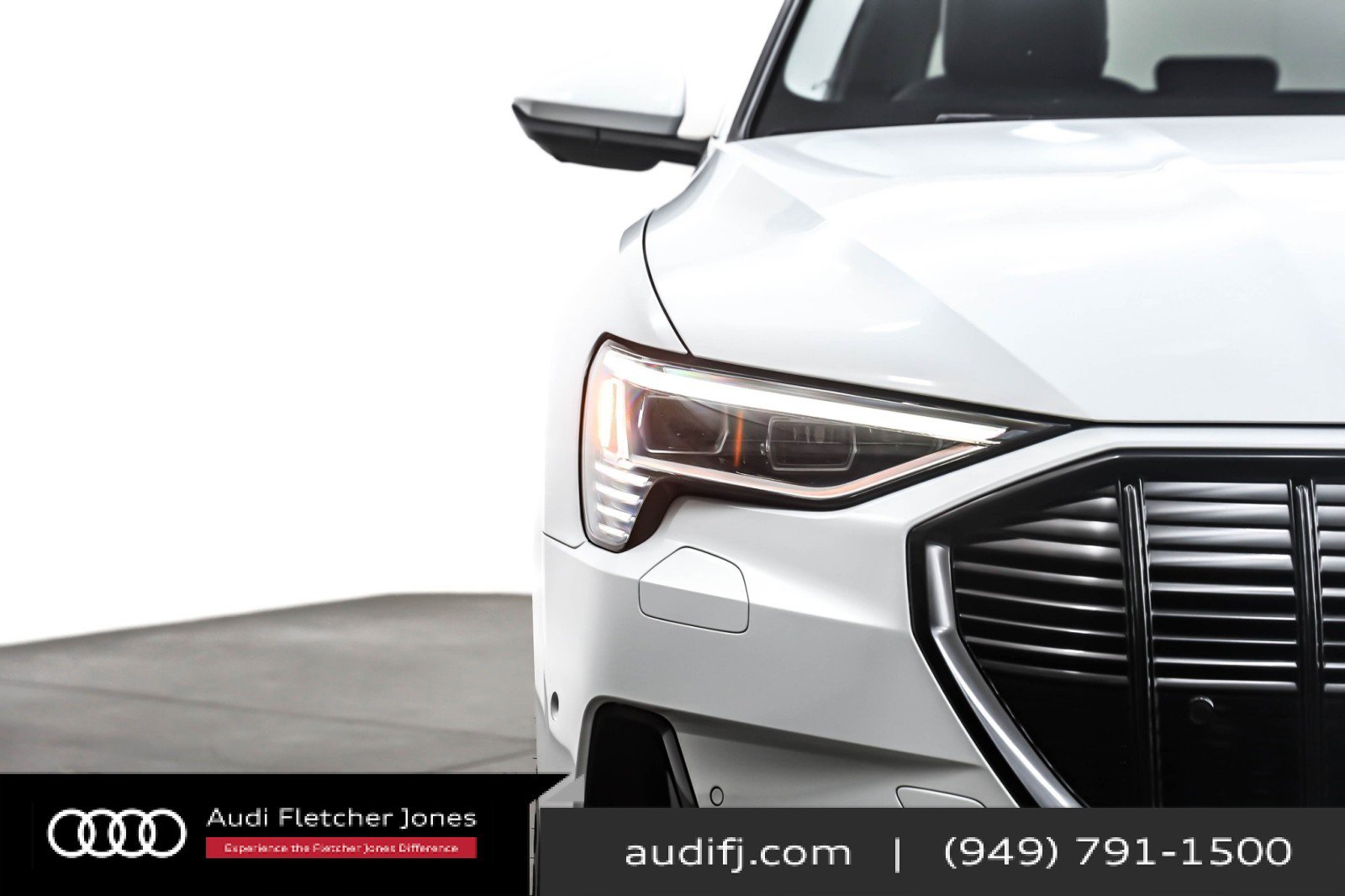 Used 2022 Audi e-tron Premium w/ Convenience Plus Package image 14