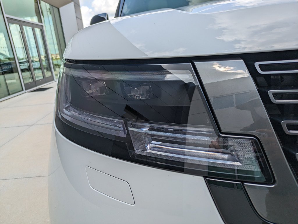 New 2026 Land Rover Range Rover SE AWD/4WD image 8