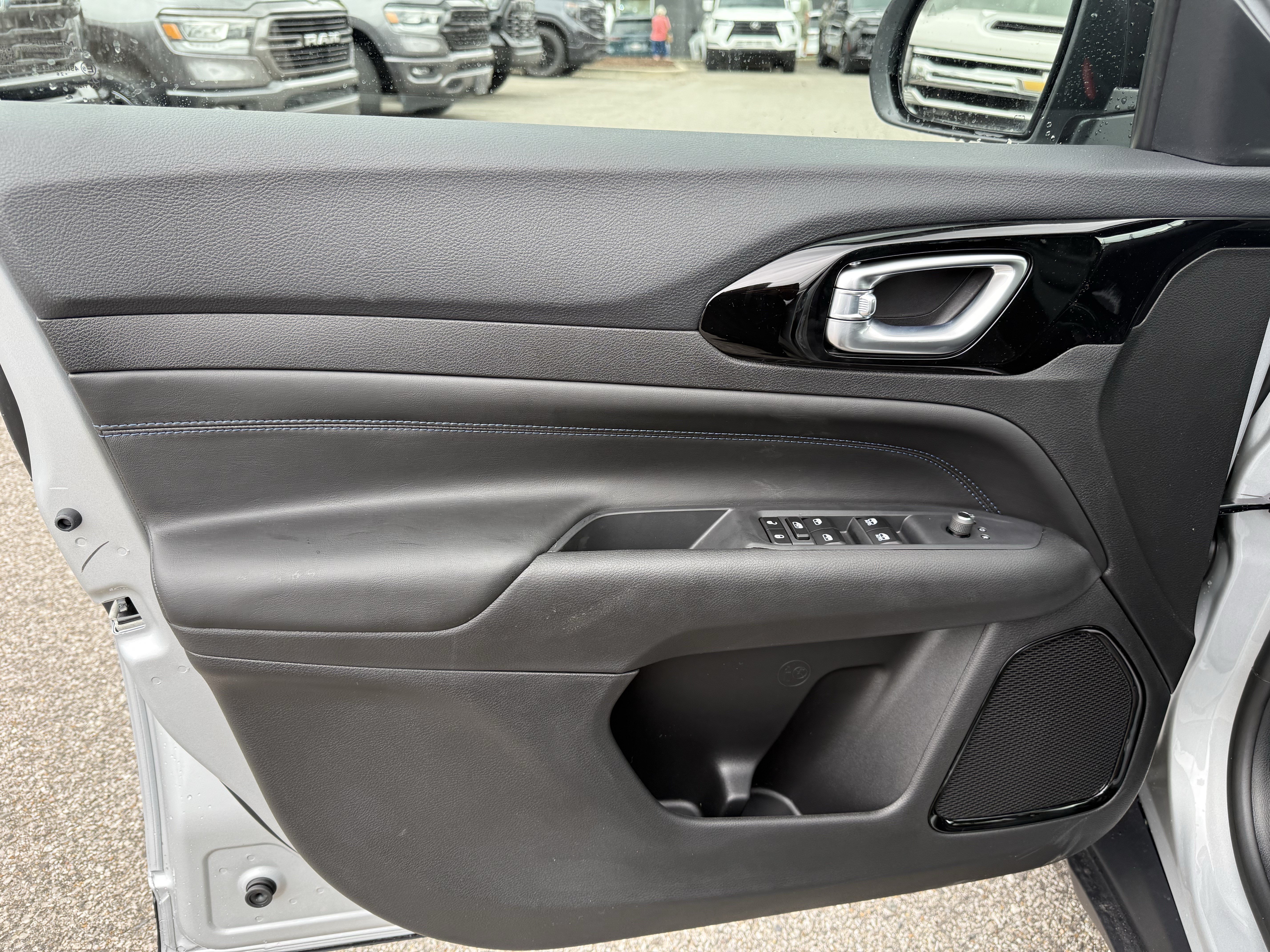 New 2026 Jeep Compass Latitude AWD/4WD image 14