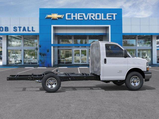 New 2026 Chevrolet Express 3500 w/ Power Convenience Package RWD image 5
