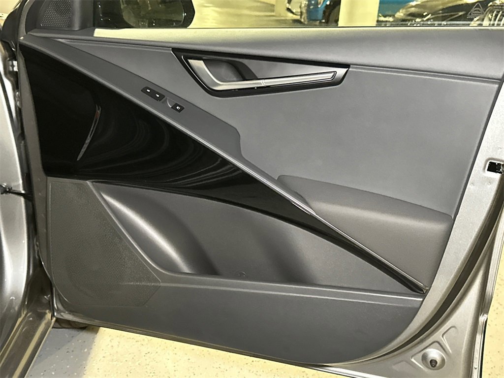 New 2025 Kia Niro Wind image 13
