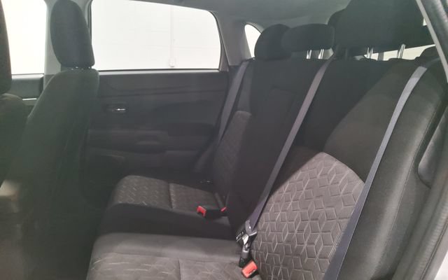 Used 2024 Mitsubishi Outlander Sport ES AWD/4WD image 23