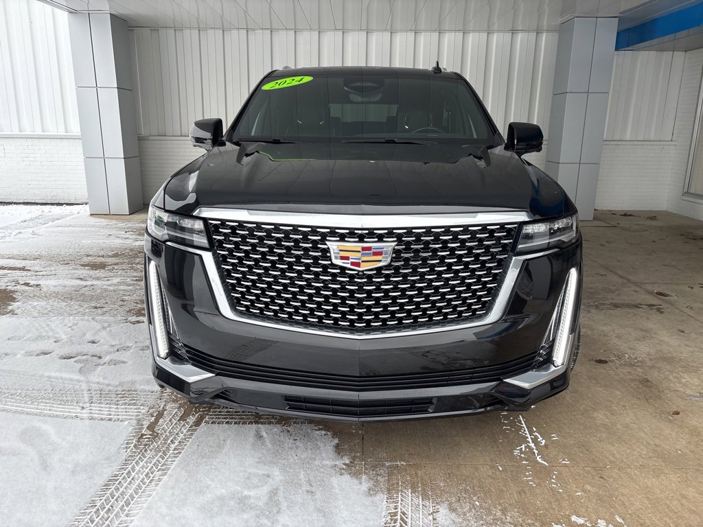 Used 2024 Cadillac Escalade ESV Premium Luxury image 2