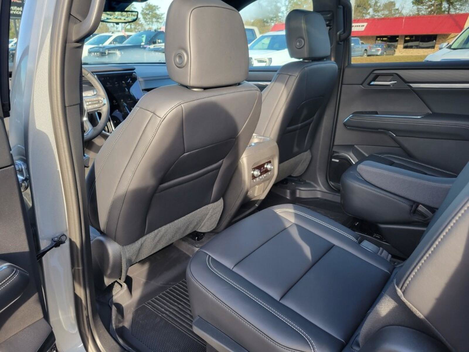 New 2026 GMC Acadia Elevation w/ Black Edition FWD image 27
