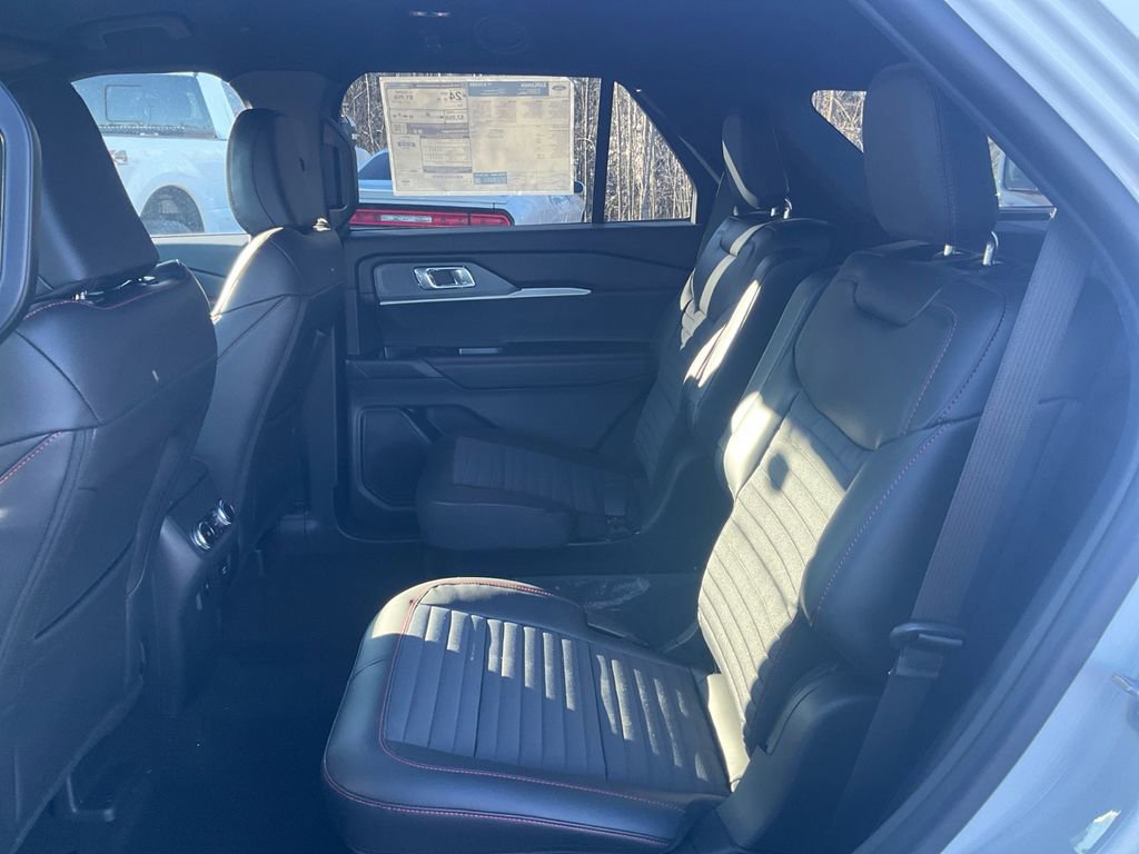 New 2026 Ford Explorer ST-Line w/ ST-Line Street Pack image 14