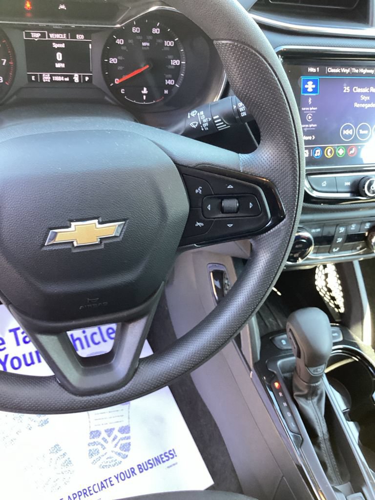 Used 2023 Chevrolet TrailBlazer LT w/ Convenience Package AWD/4WD image 28