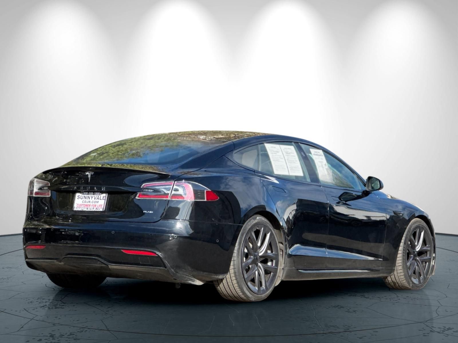 Used 2021 Tesla Model S Plaid image 4